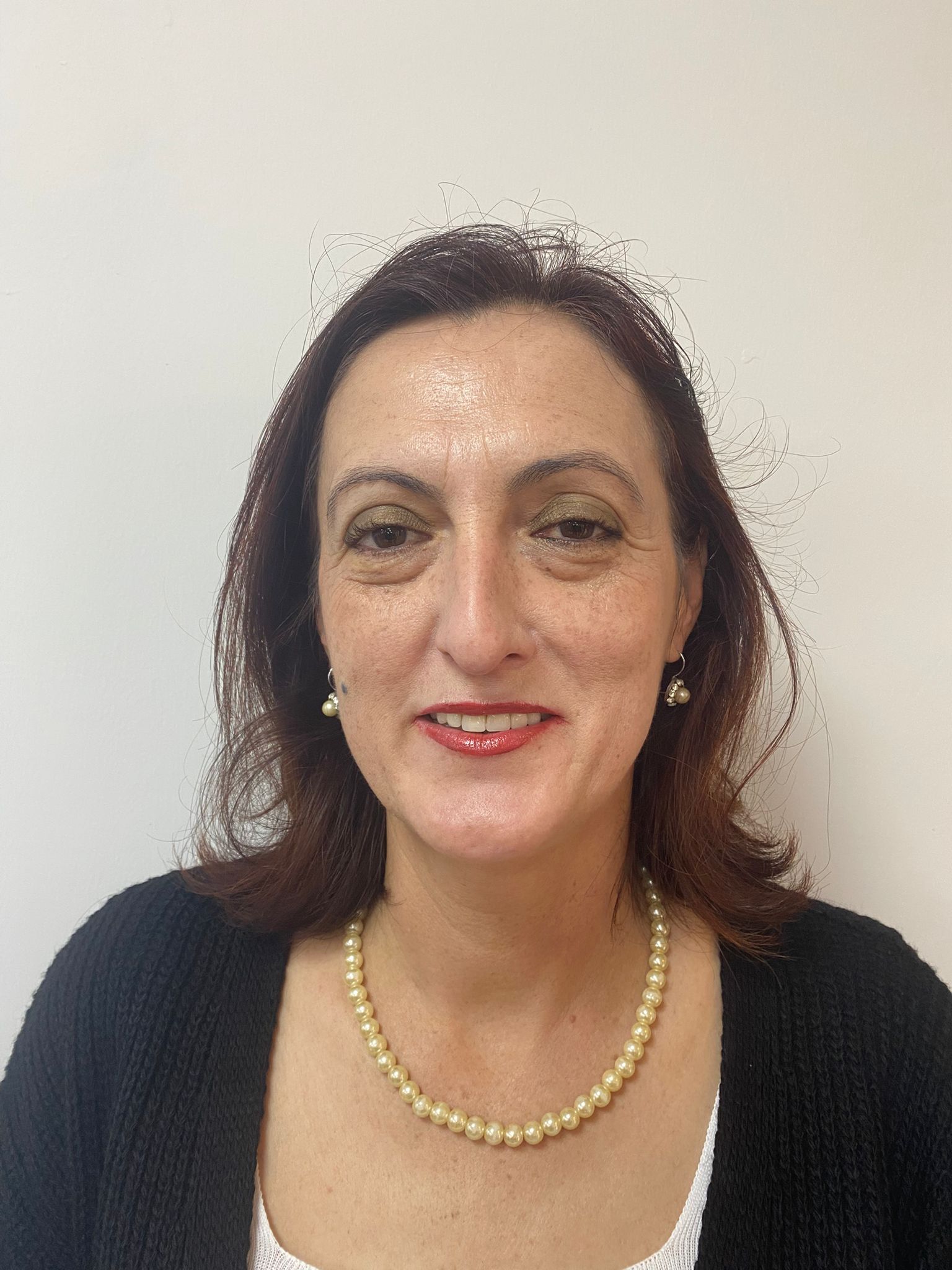 Ayşe ÖZER